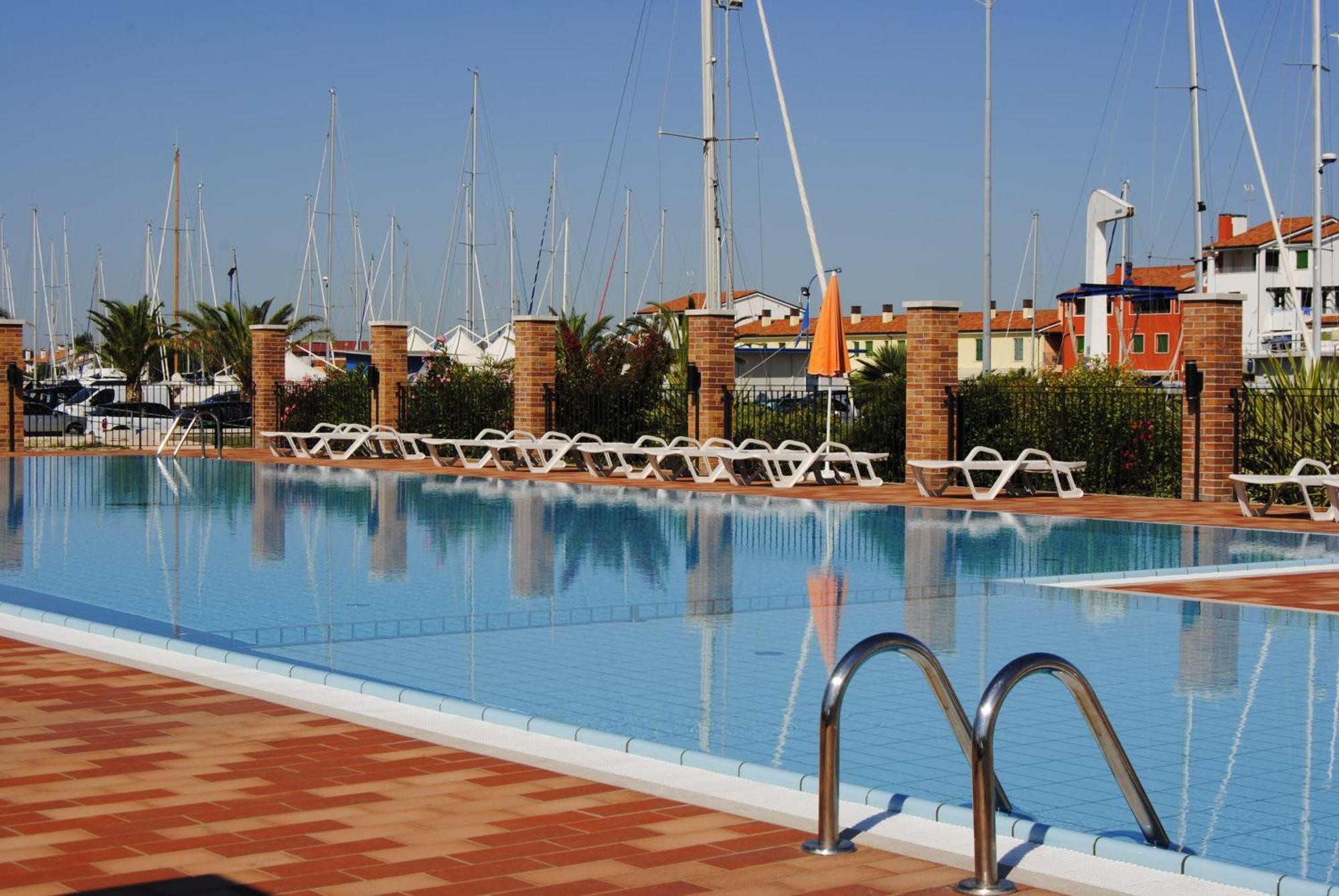 Residence Maestrale Caorle Exterior foto